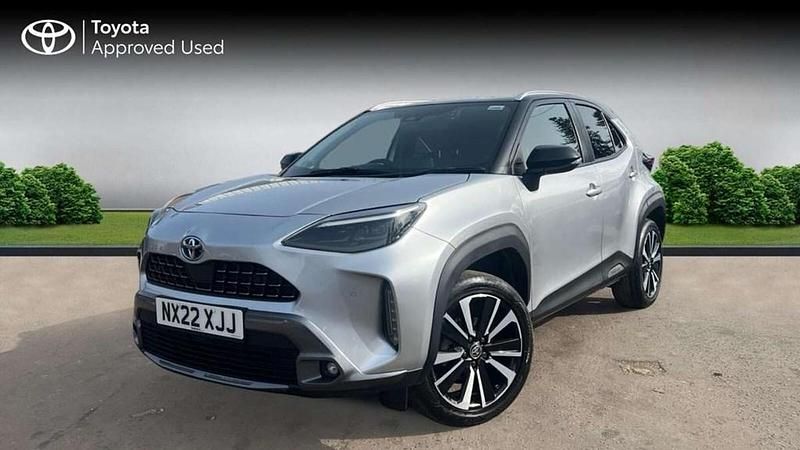Used Toyota Yaris Cross Edition 113 HP (83 kW) 2022 Silver SUV