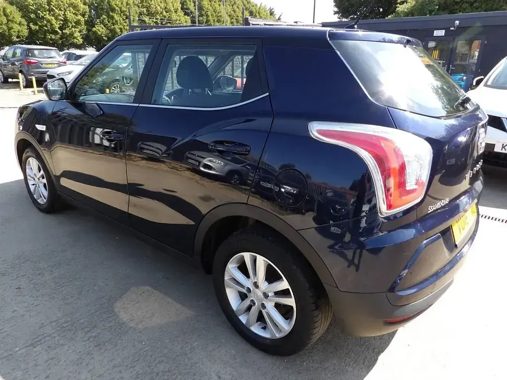 Used SsangYong Tivoli 128 HP (94 kW) 2016 Blue SUV