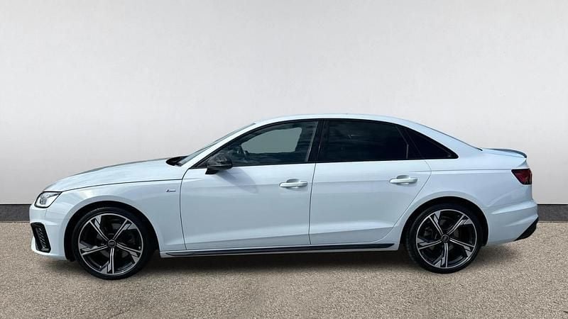 Used Audi A4 Black Edition 150 HP (110 kW) 2023 White Sedan