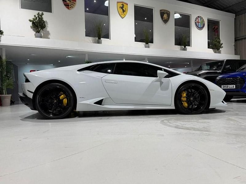 Used Lamborghini Huracán 2014 White Coupe