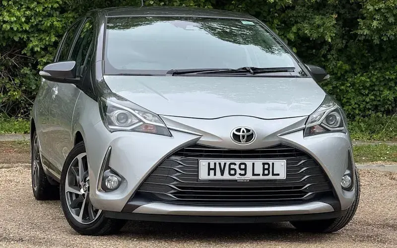 Usado Toyota Yaris 111 HP (81 kW) 2019 Citadino