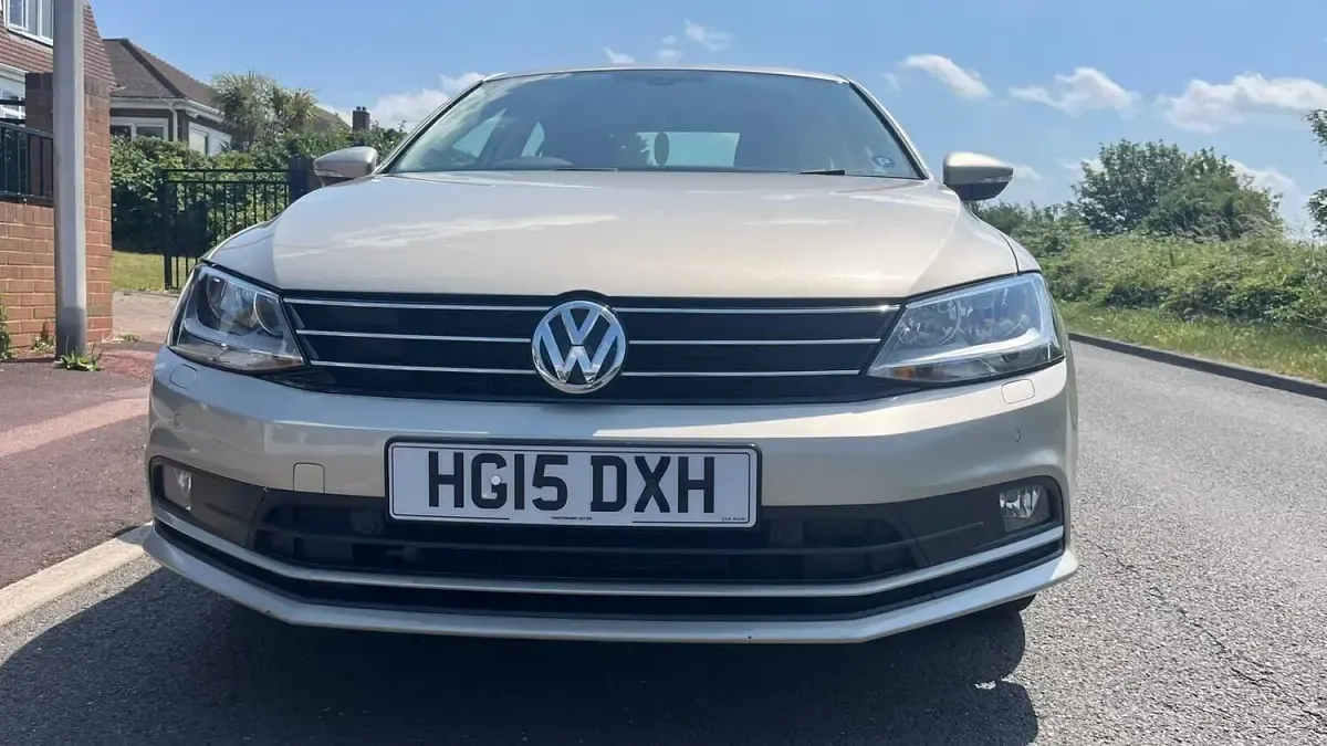 Used VW Jetta SE 2015 Silver Sedan