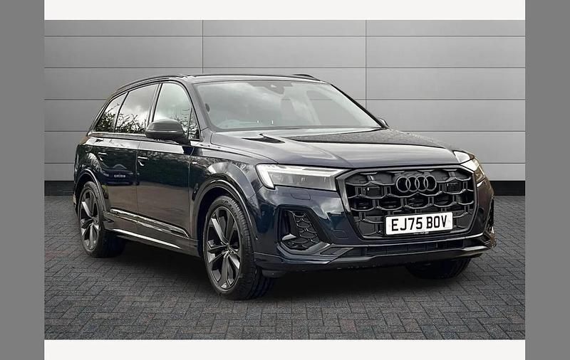 New Audi Q7 Black Edition 231 HP (169 kW) 2025 Blue SUV