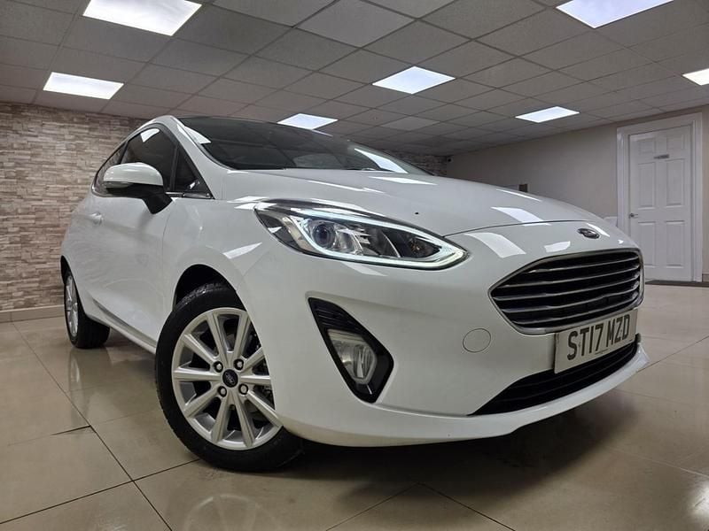 Usado Ford Fiesta Titanium 100 HP (73 kW) 2017 Branco Citadino