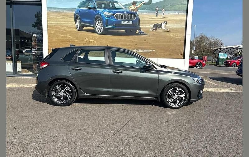 Used Hyundai i30 SE 120 HP (88 kW) 2022 Grey Hatchback