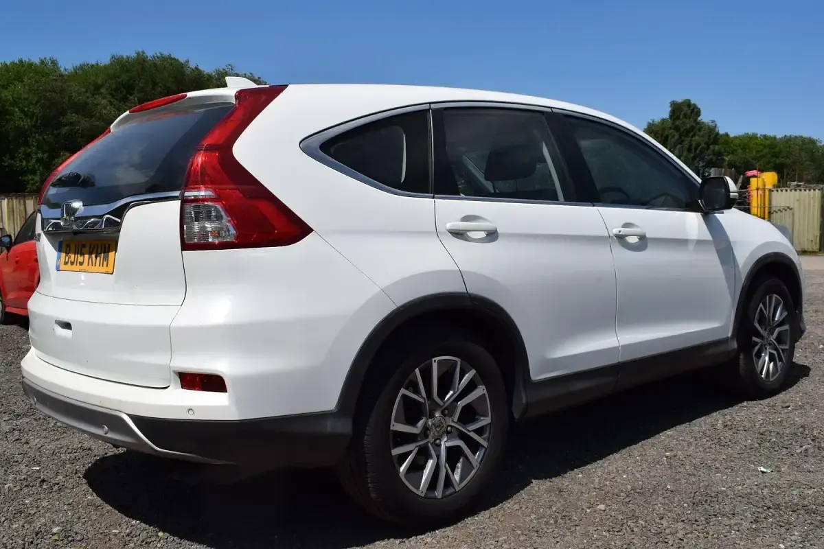 Used Honda CR-V SE 120 HP (88 kW) 2015 White SUV