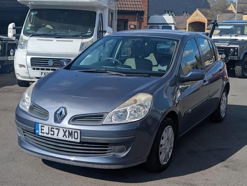 Used Renault Clio II Expression 2007 Blue Hatchback