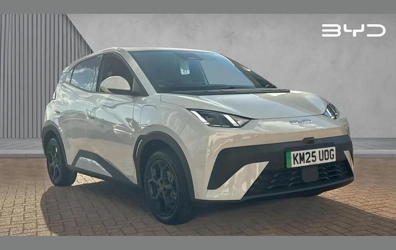 White Used 2025 BYD Dolphin Comfort Hatchback | £19,990 (Fair price) - Image 1/4