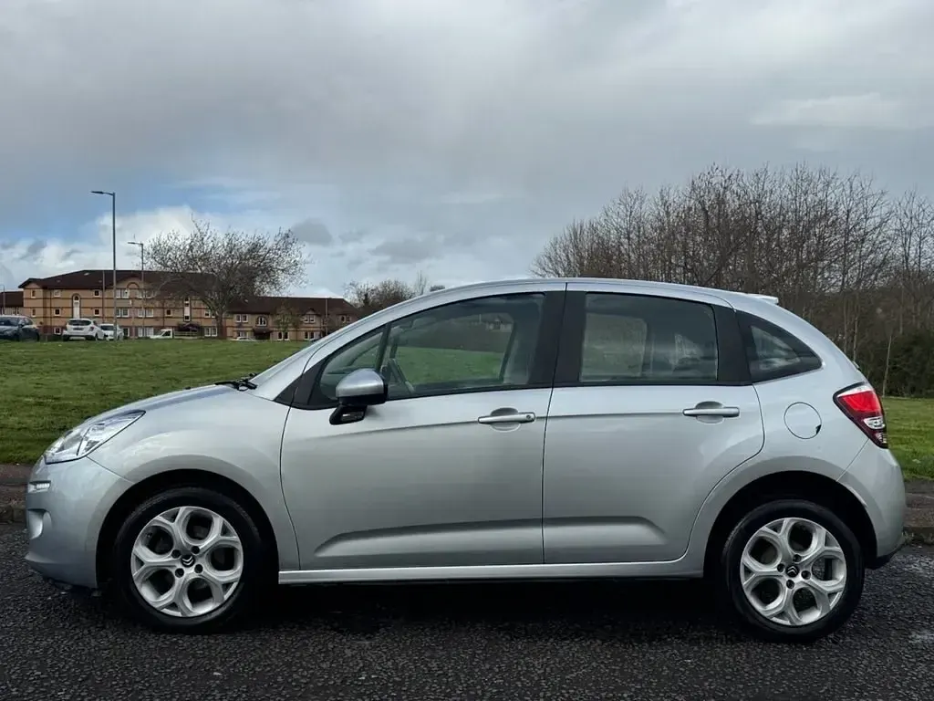 Używany Citroën C3 75 KM (55 kW) 2016 Srebrny Hatchback