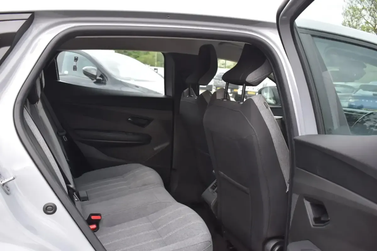 Gebraucht Renault Megane E-Tech Equilibre 160 kW (218 PS) 2022 Grau Kleinwagen