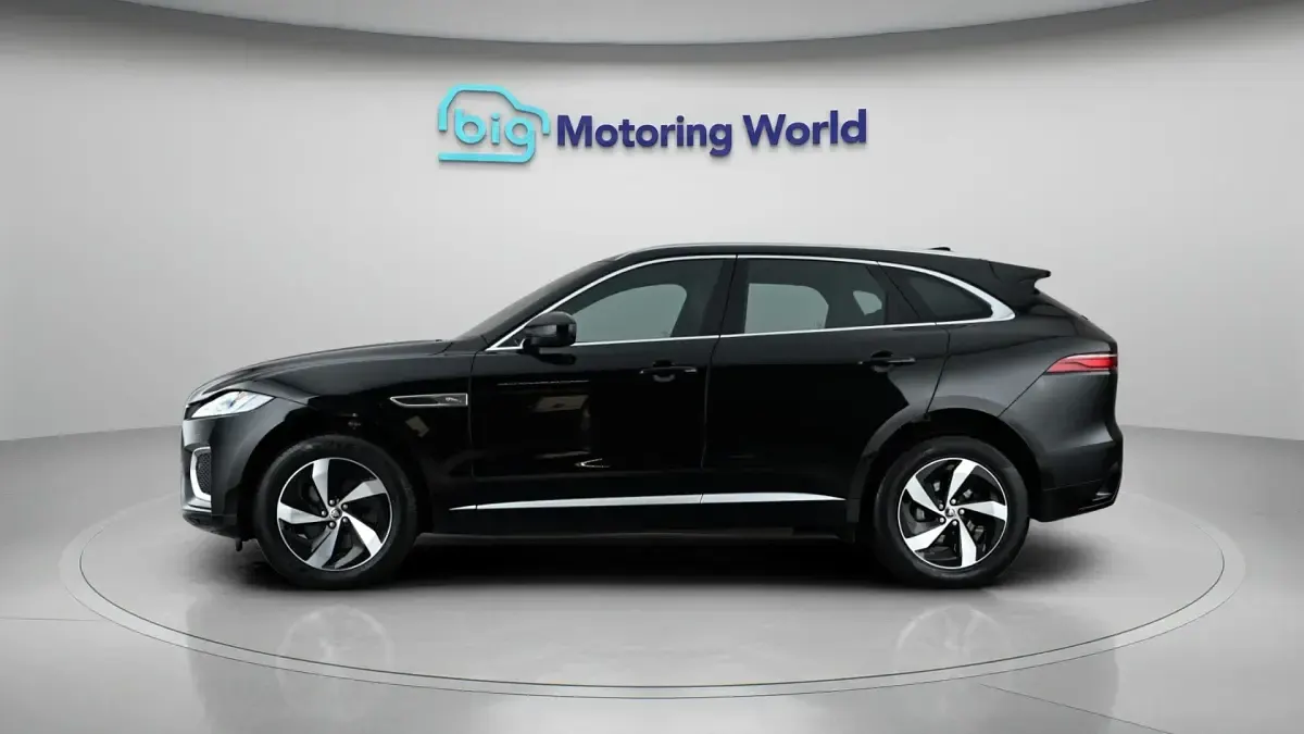 Używany Jaguar F-Pace R-Dynamic 201 KM (147 kW) 2023 SUV