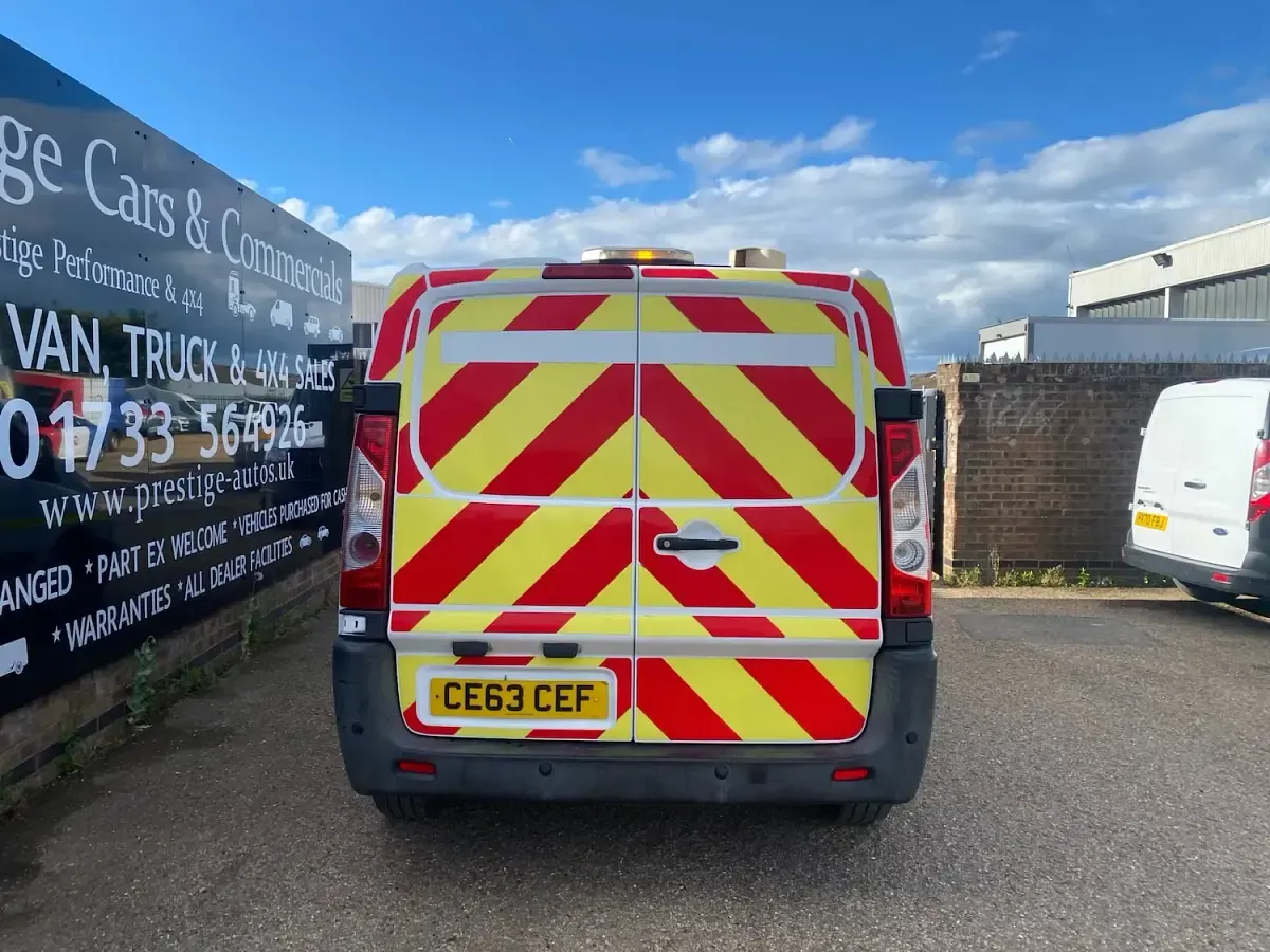 Used Citroën Dispatch 90 HP (66 kW) 2014 White MPV