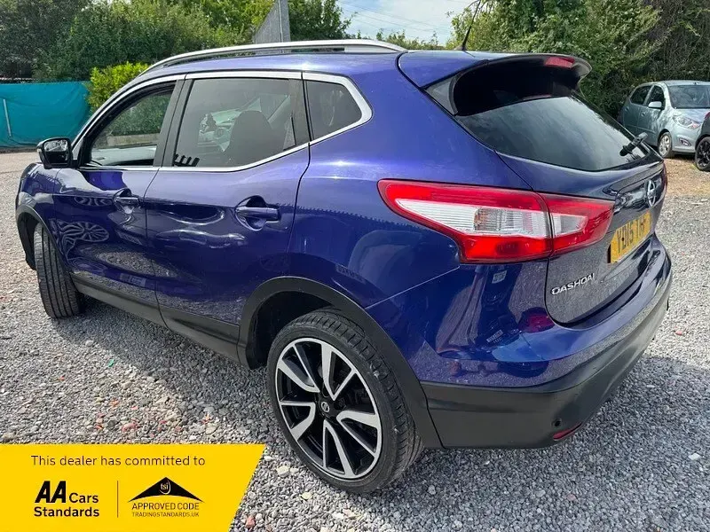Used Nissan Qashqai Tekna 130 HP (95 kW) 2015 Blue SUV