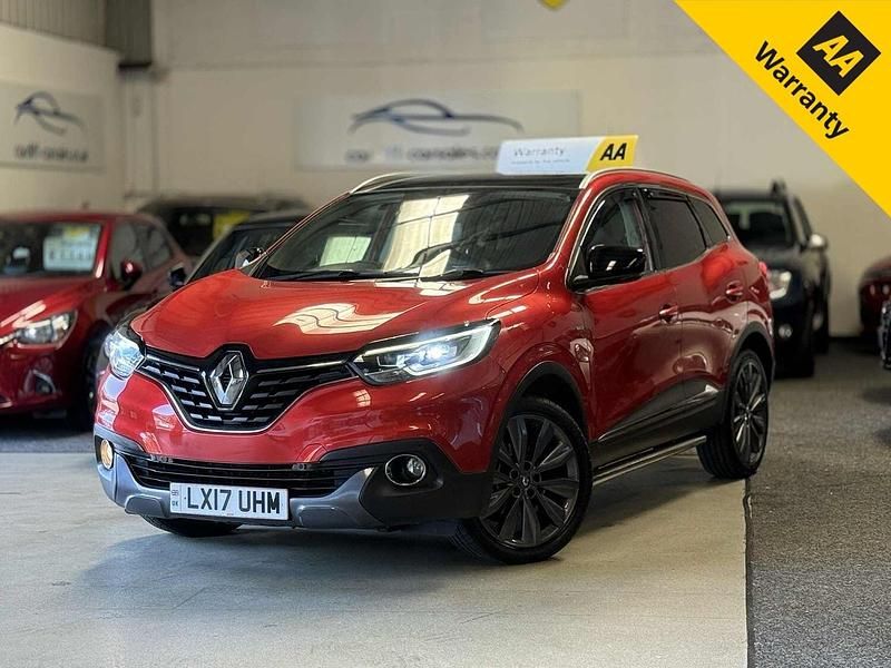 Red Used 2017 Renault Kadjar Signature S SUV | £8,495 (Fair price) - Image 1/4