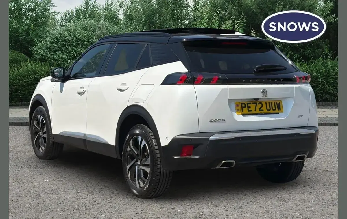 Used Peugeot 2008 GT 131 HP (96 kW) 2022 White SUV