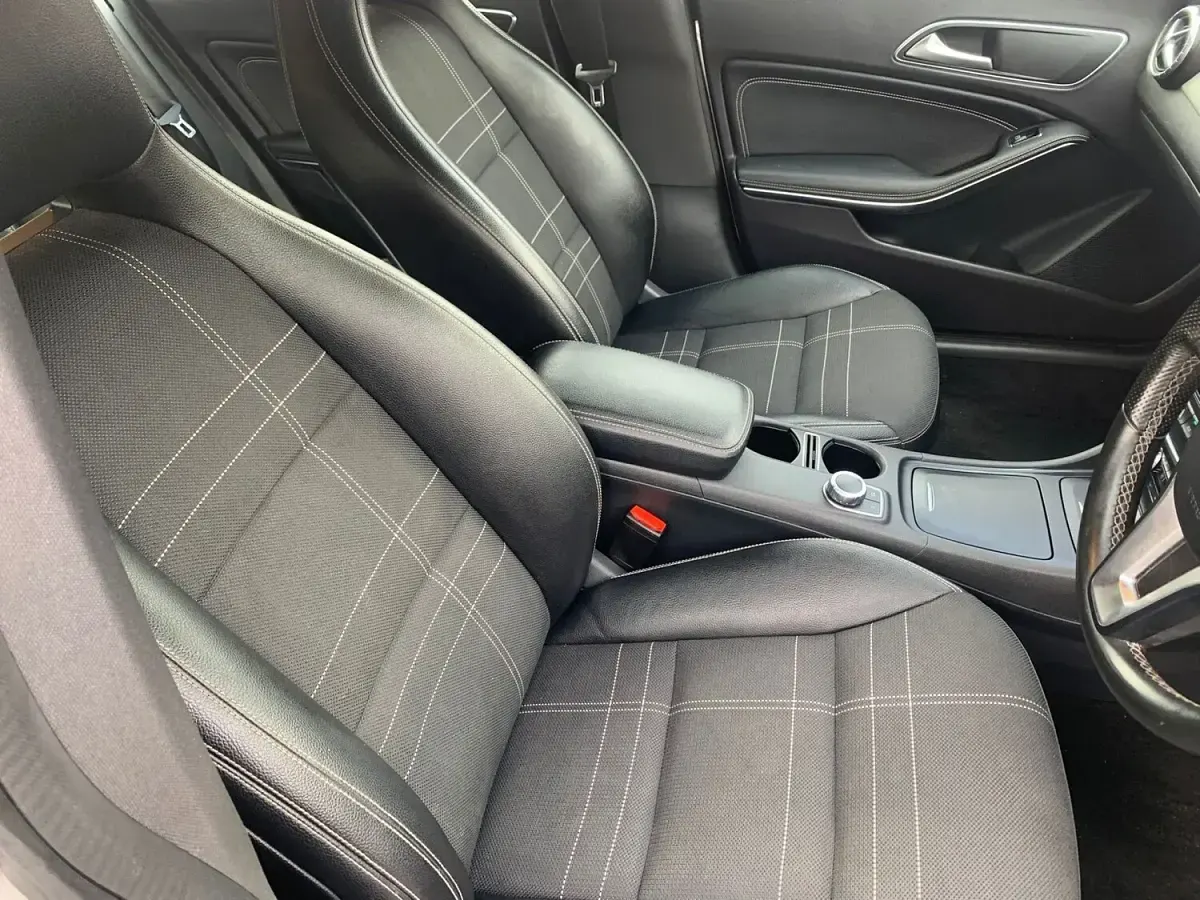 Used Mercedes CLA220 2014 Silver Sedan
