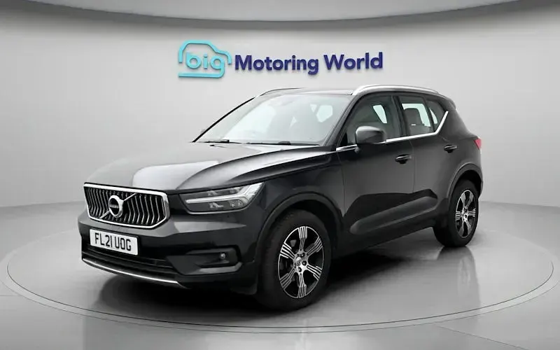 Second-hand Volvo XC40 Inscription 163 CP (119 kW) 2021 Negru SUV