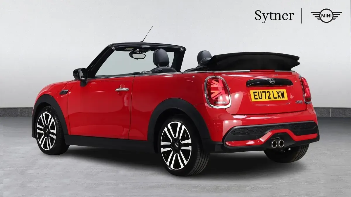 Used Mini Cooper S Exclusive 176 HP (129 kW) 2022 Red Hatchback