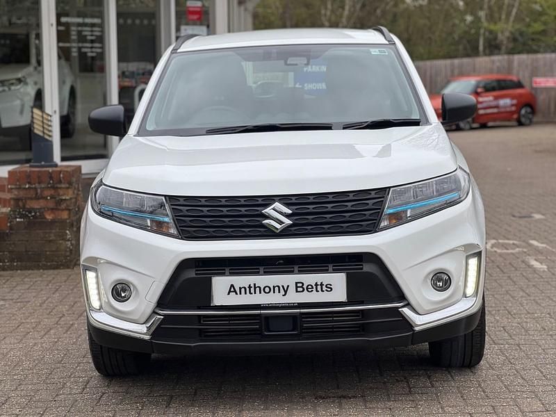 Used Suzuki Vitara 129 HP (94 kW) 2024 White SUV