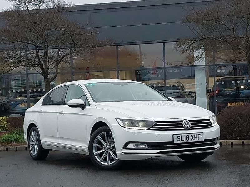 White Used 2018 VW Passat Business Sedan | £9,998 (Fair price) - Image 1/4