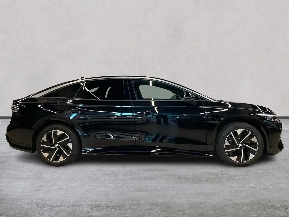 New VW ID.7 Pro 210 kW (286 HP) 2026 Black Hatchback