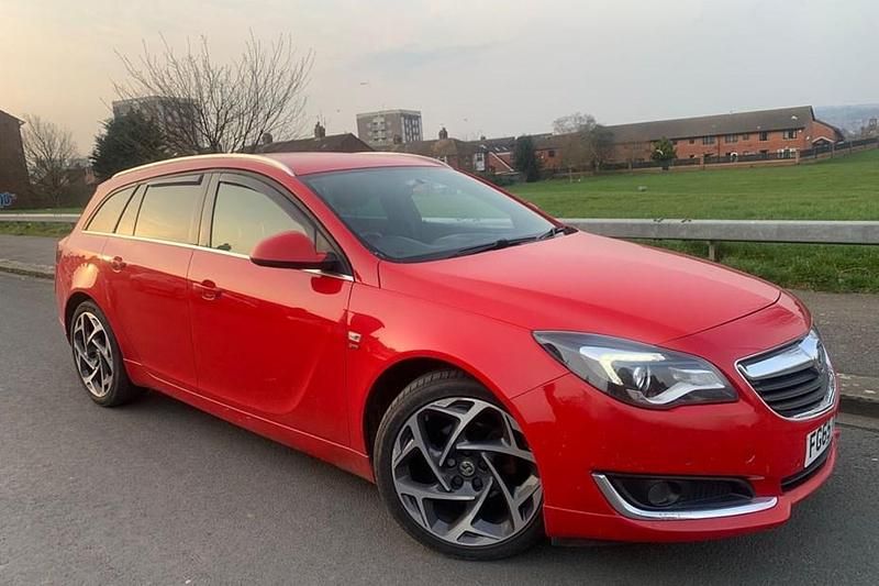 Used Vauxhall Insignia SRi 2015 Red Estate