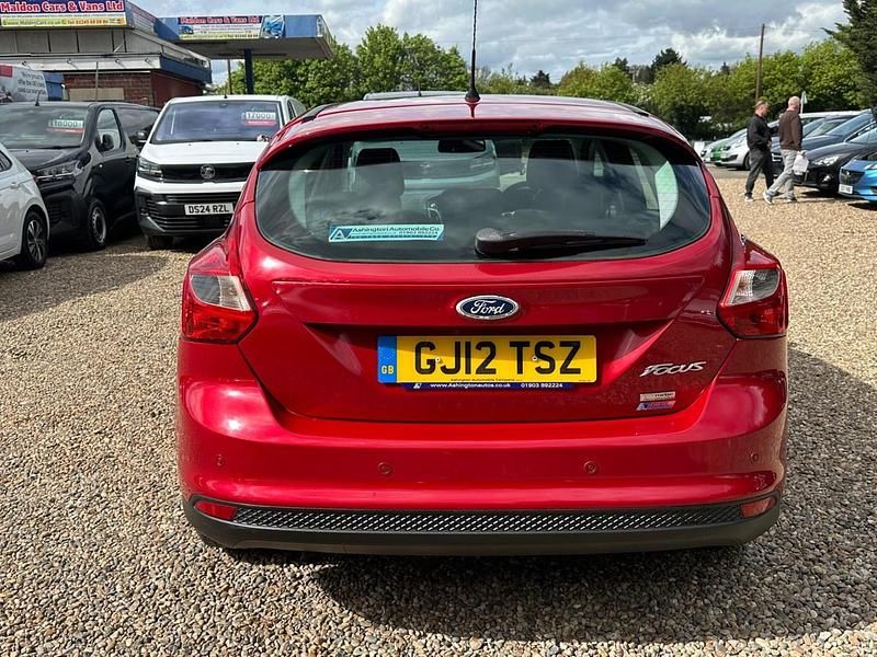 Used Ford Focus Titanium 2012 Red Hatchback