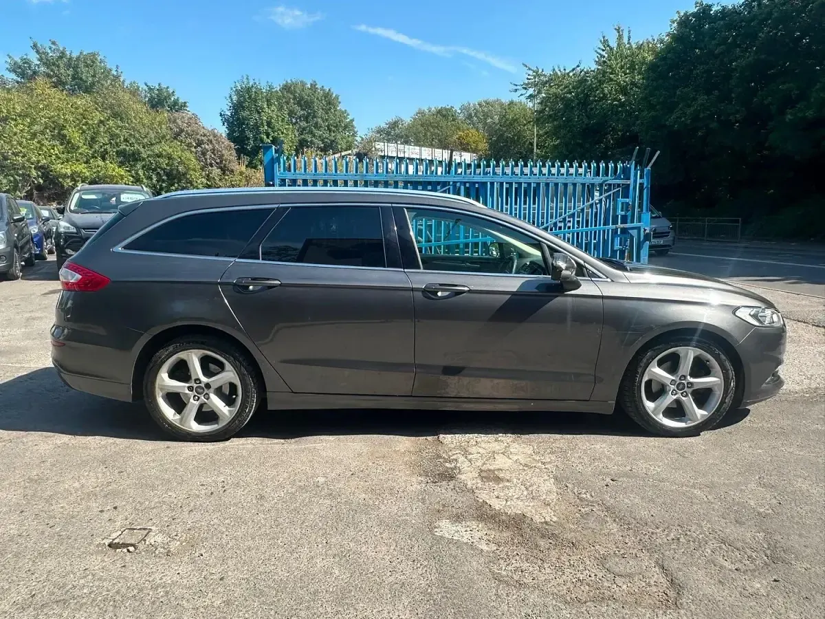 Used Ford Mondeo Titanium 2016 Grey Estate
