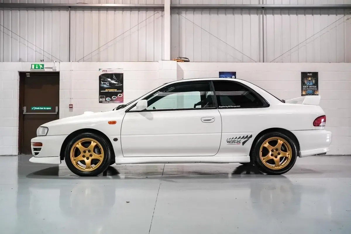 Used Subaru Impreza 1998 White Sedan