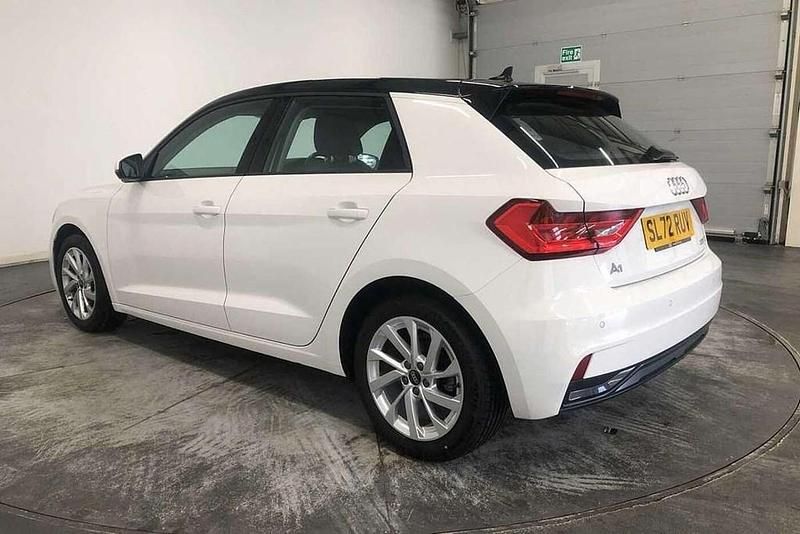 Used Audi A1 Sport 108 HP (79 kW) 2022 White SUV