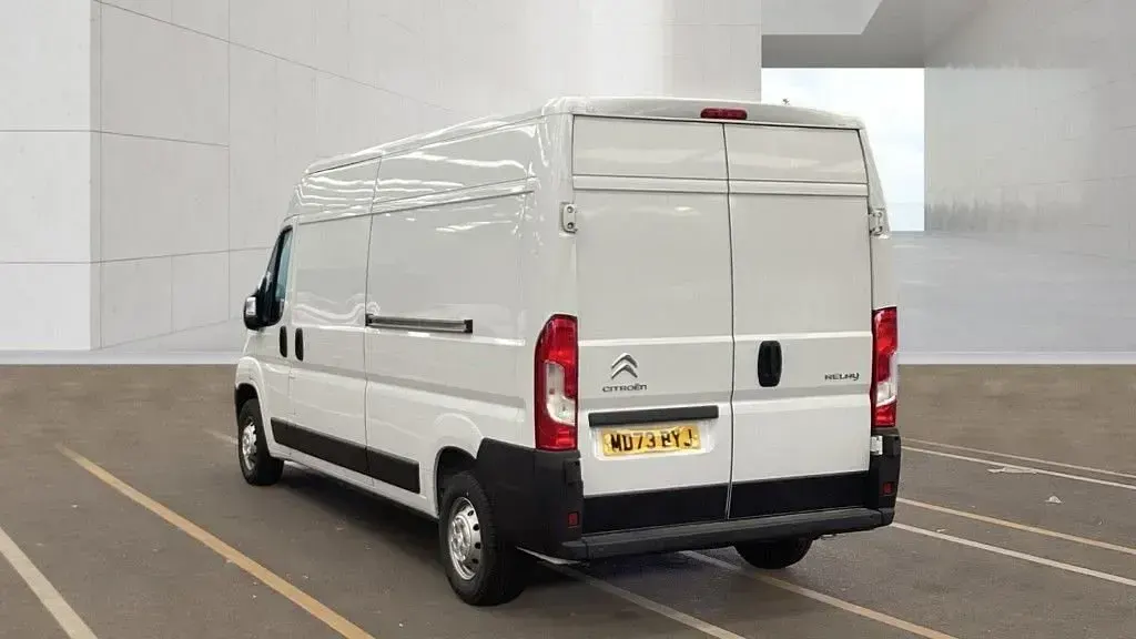 Used Citroën Relay 130 HP (95 kW) 2023 White Van
