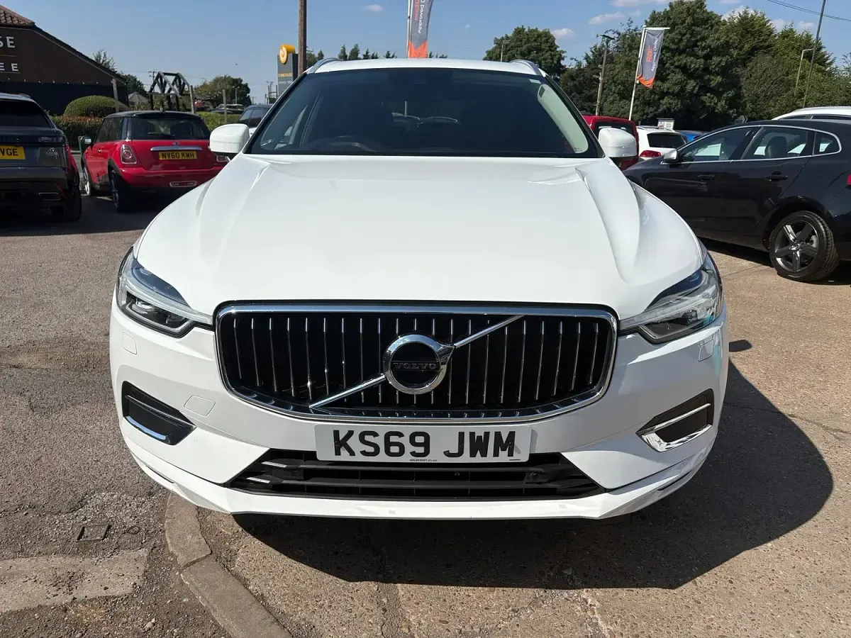 Used Volvo XC60 Inscription 2019 White SUV