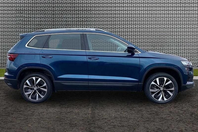 Used Skoda Karoq SE L 110 HP (80 kW) 2023 Petrol blue metallic SUV