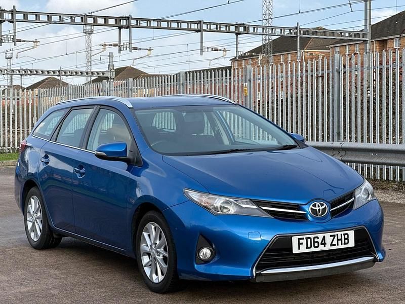 Used Toyota Auris 2014 Blue Estate