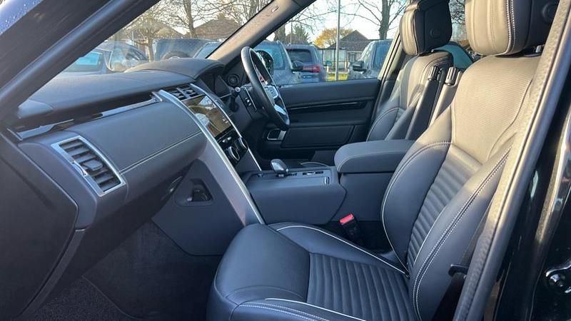 Used Land Rover Discovery 5 360 HP (264 kW) 2023 Black SUV