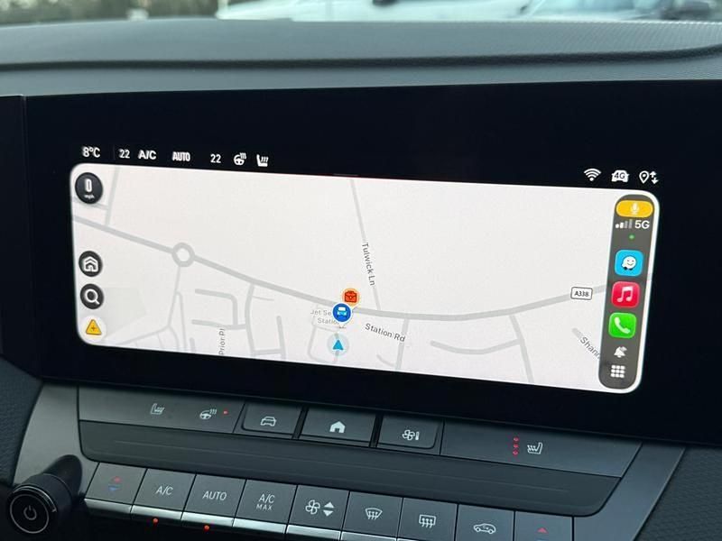 Used Vauxhall Astra S 128 HP (94 kW) 2024 Blue Hatchback