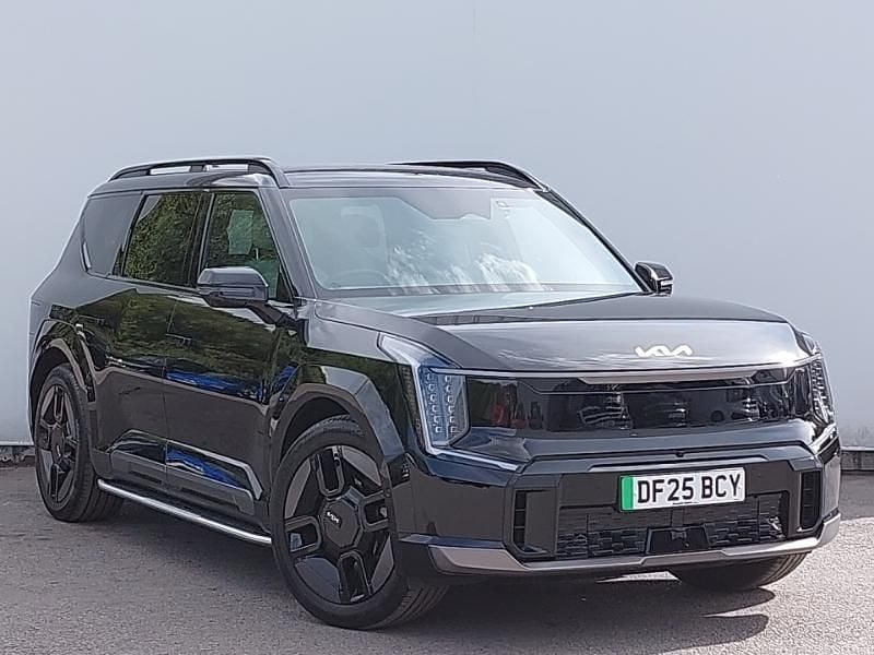 Premium paint midnight black Used 2025 Kia EV9 2 SUV | £59,998 (Super price) - Image 1/4