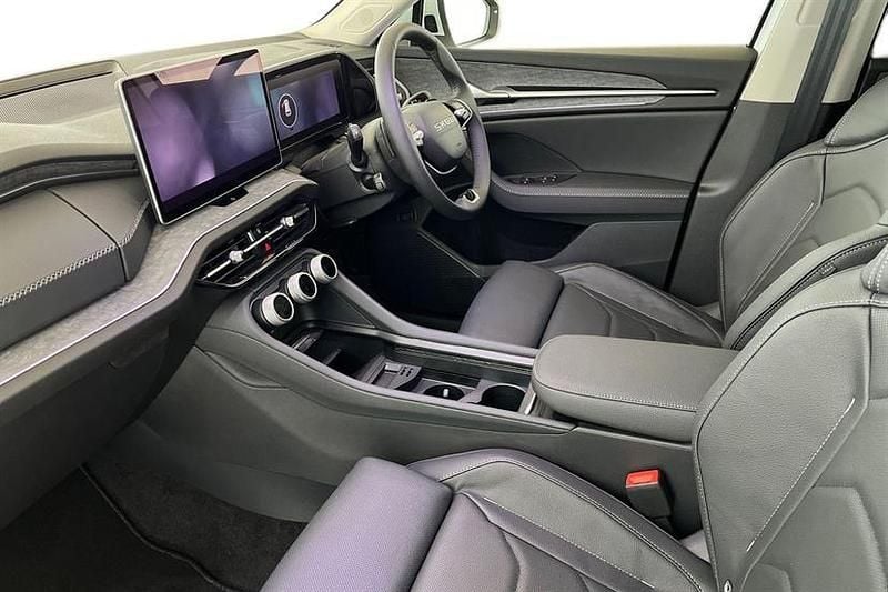 Used Skoda Kodiaq SE L 150 HP (110 kW) 2025 Moon white SUV