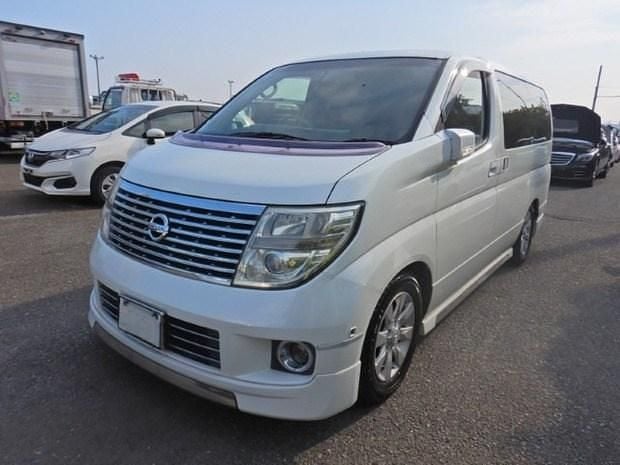 White Used 2004 Nissan Elgrand MPV | £7,999 (Fair price) - Image 1/4