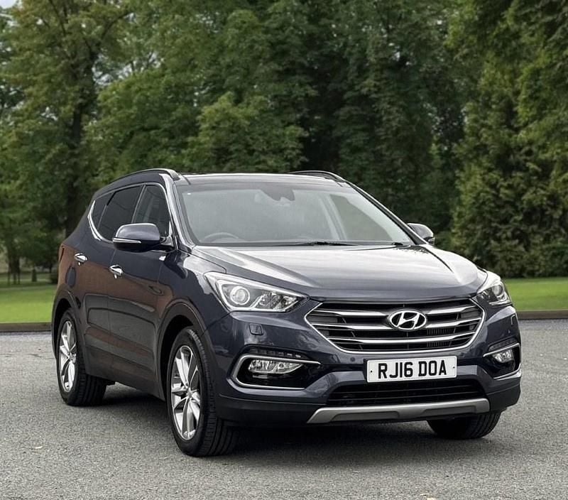 Blue Used 2016 Hyundai Santa Fe Premium SE SUV | £15,395 (Fair price) - Image 1/4