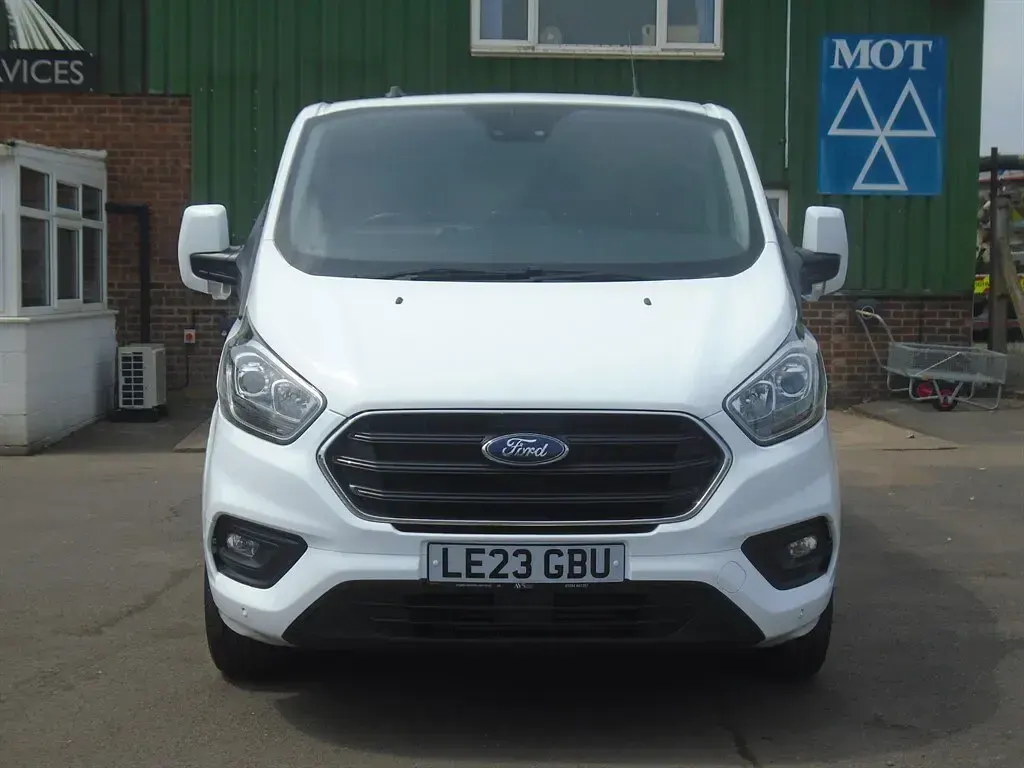 Used Ford Transit Custom Limited 2023 White