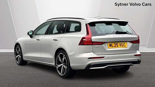 Used Volvo V60 Plus 194 HP (142 kW) 2025 Estate