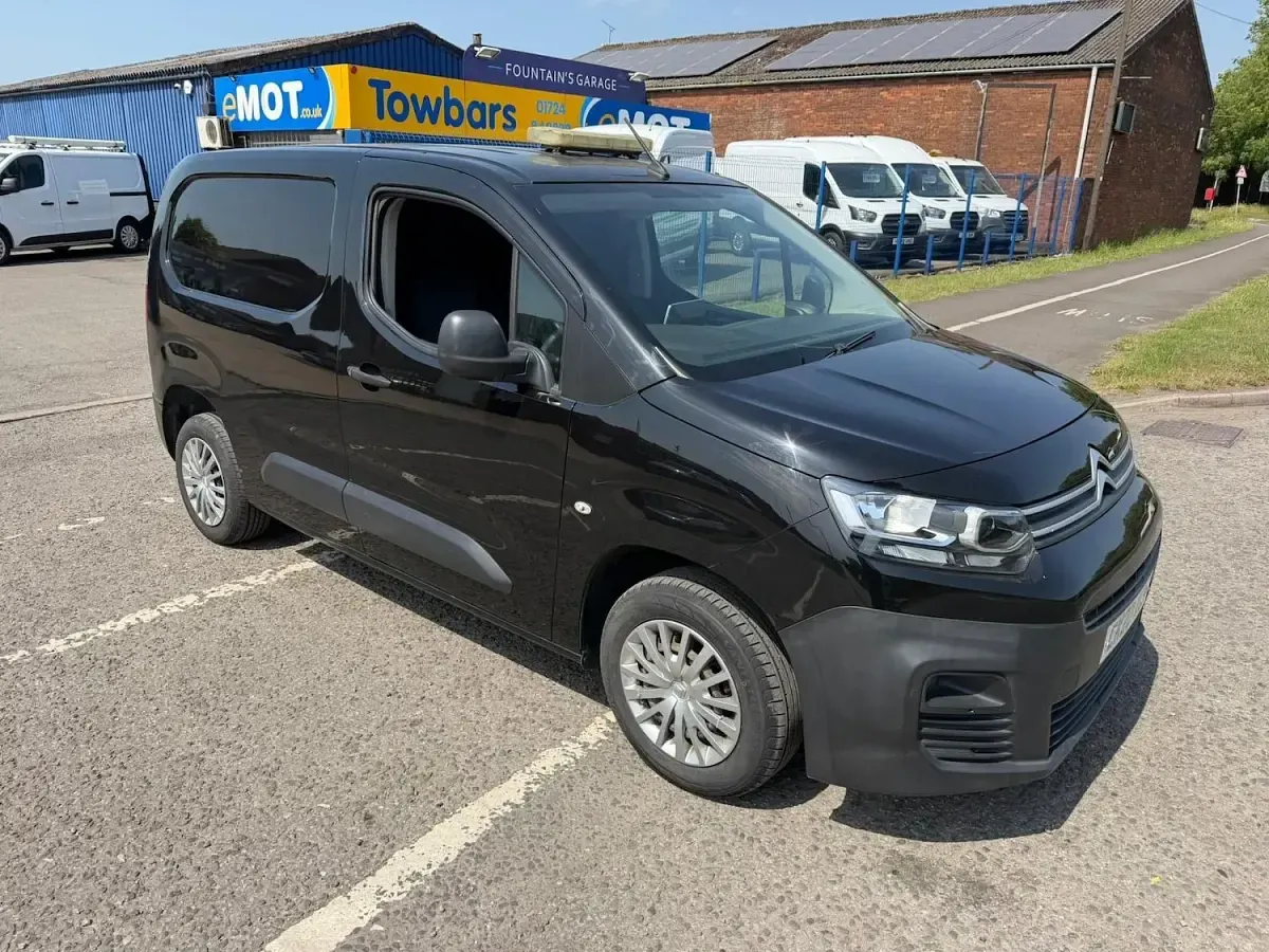 Used Citroën Berlingo 2020 Black MPV