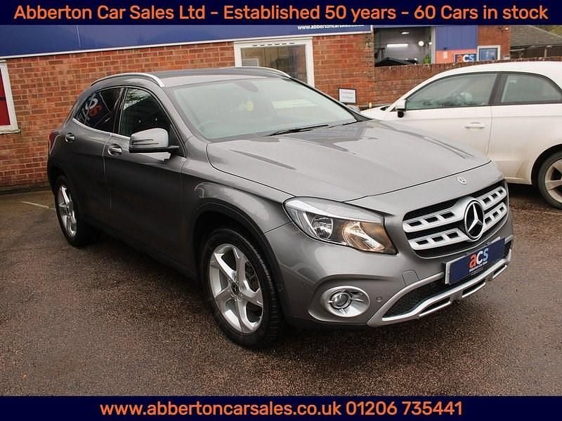 Used Mercedes GLA200 Executive 136 HP (100 kW) 2017 Grey SUV