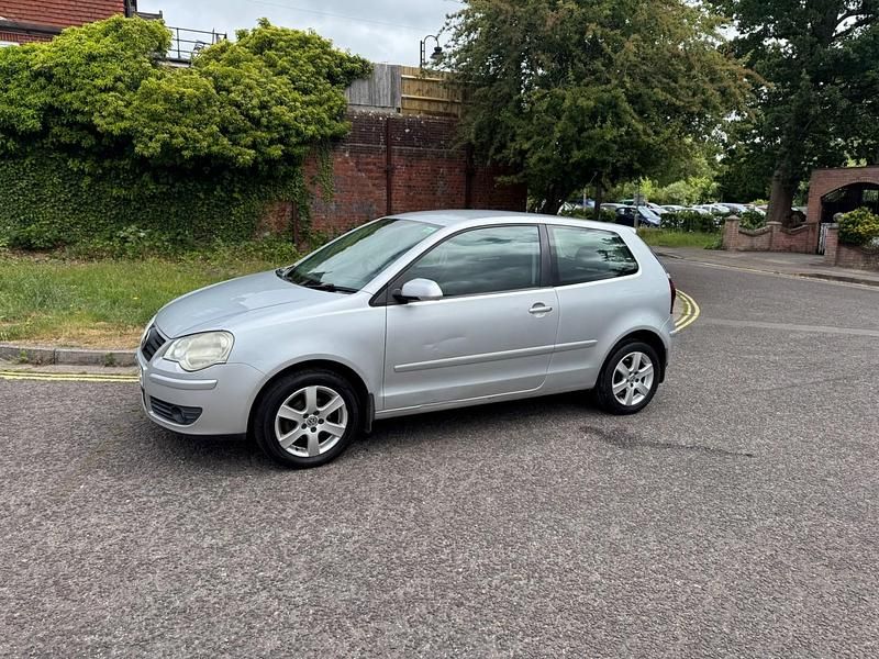 Used VW Polo Match 60 HP (44 kW) 2009 Silver Hatchback