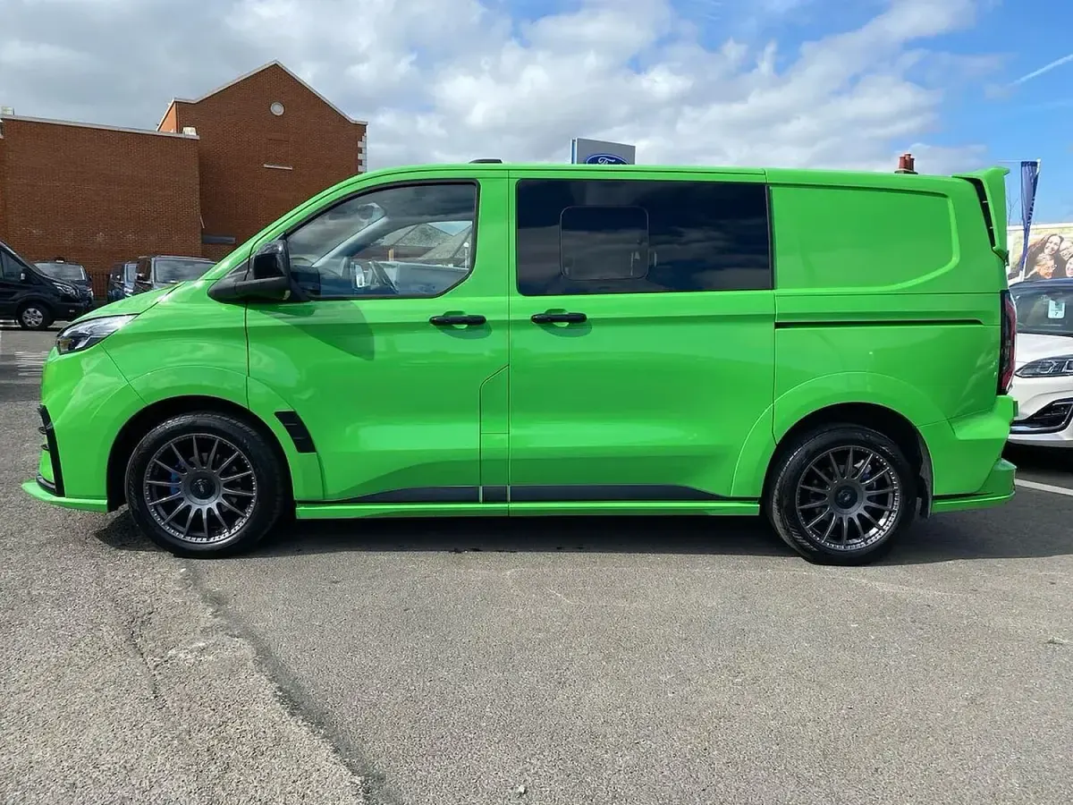 Used Ford Transit Custom 209 kW (285 HP) 2024 Green Van