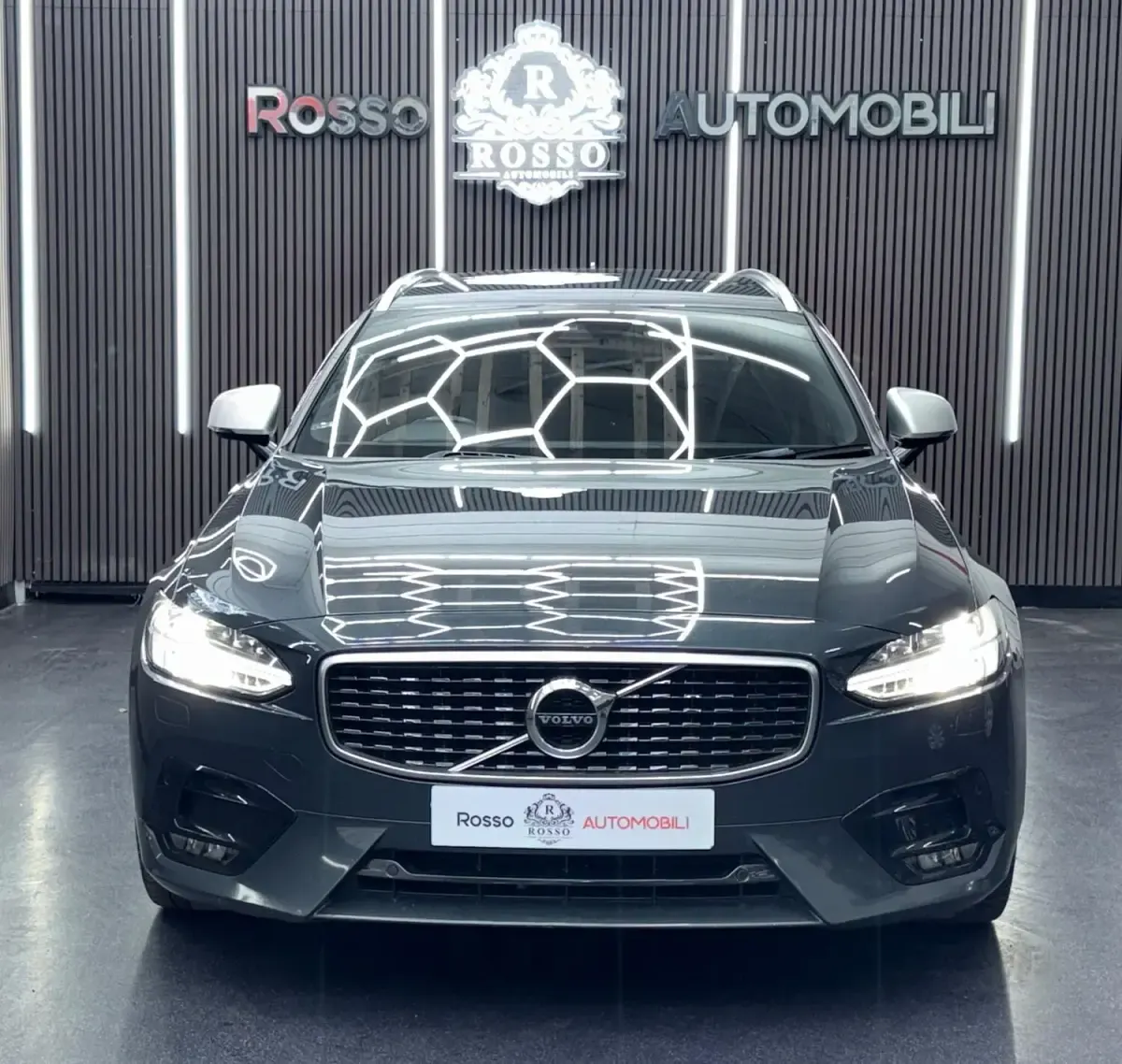 Used Volvo V90 R-Design Pro 2018 Grey Estate
