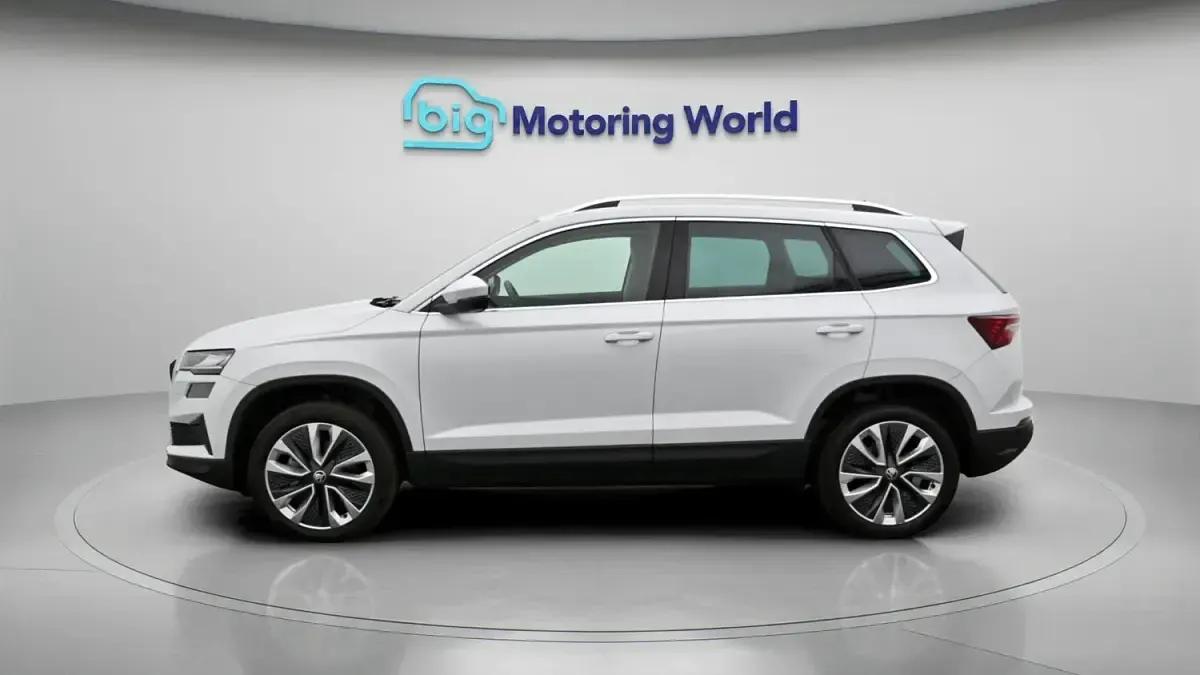 Used Skoda Karoq SE L 150 HP (110 kW) 2024 White SUV