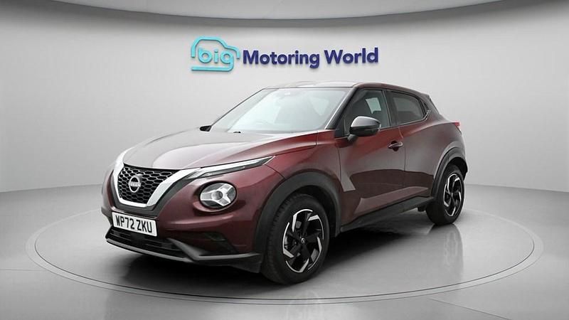 Used Nissan Juke N-Connecta 114 HP (83 kW) 2022 Red SUV