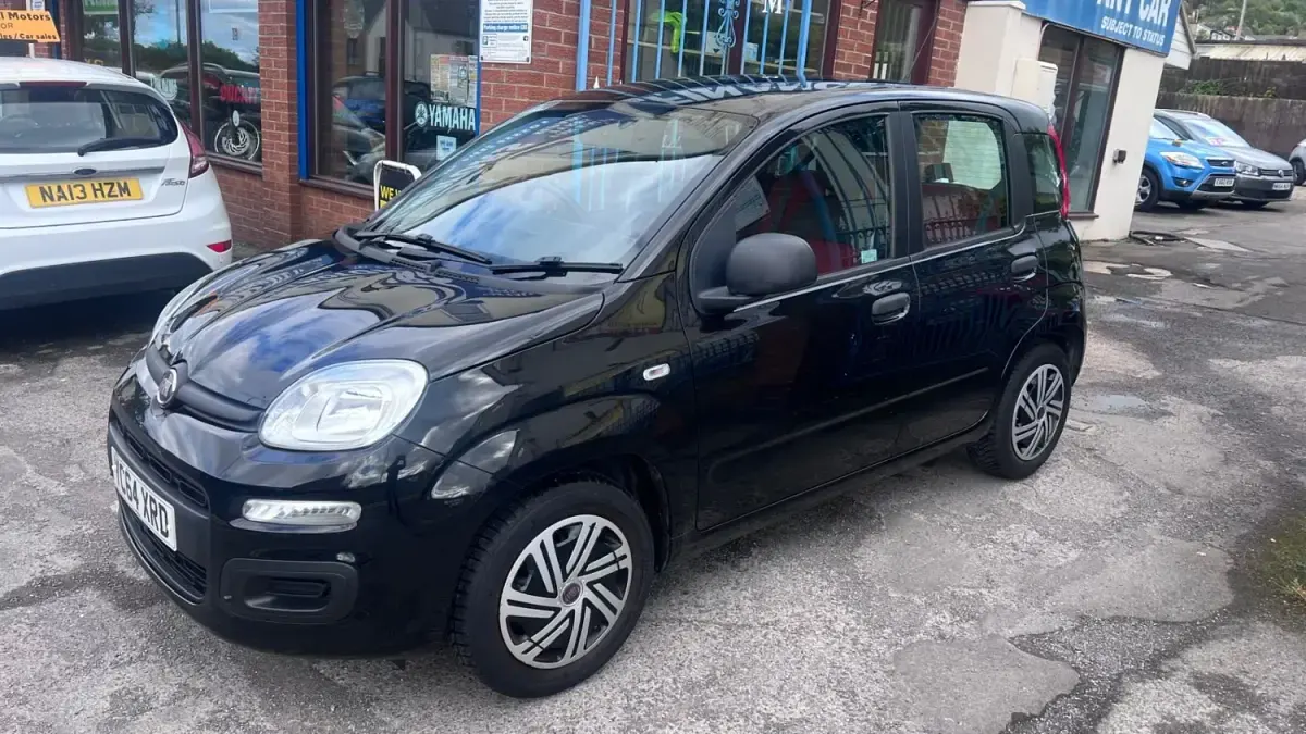 Używany Fiat Panda Pop 69 KM (50 kW) 2014 Czarny Hatchback